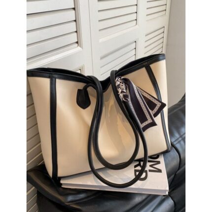 Large capacity bag for women 2025